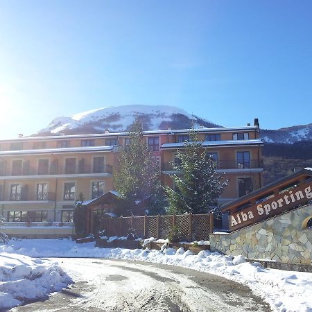 Alba Sporting Hotel ロッカ・ディ・メッツォ エクステリア 写真